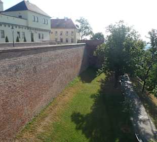 Стена замка Шпилберг