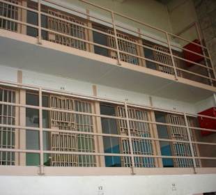 Alcatraz (Innengebäude/Zellentrakt)