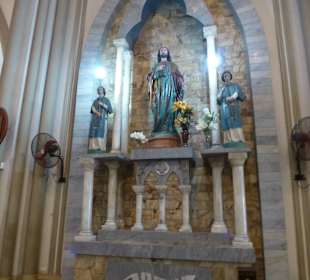 In der Kathetrale von Guayaquil