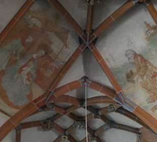 Am Marktplatz: die ev. Stiftskirche St. Goar