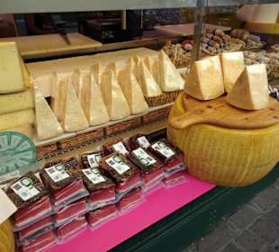 Rundgang über den Obstmarkt Bozen