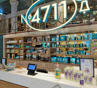 Im Verkaufsraum des 4711 Hauses