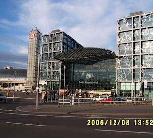 Eingang Hauptbahnhof Spreeseite