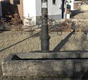 Dorfbrunnen Meidelstetten