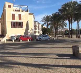 Plaça de Llorenç Villallonga