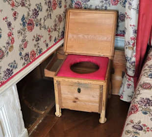 Toilette im Schlafzimmer der Fürstbischöfe