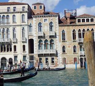 Fassaden Venedigs vom Vaporetto aus gesehn