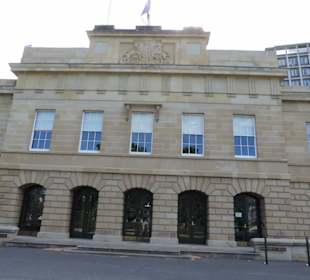 Mit dem Hop on Hop off Bus in Hobart unterwegs