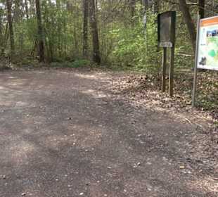Wanderparkplatz am Waldlehrpfad