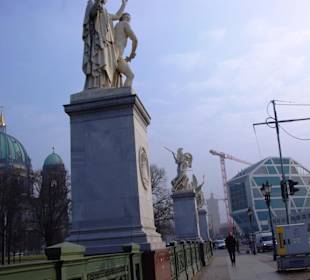Die Schloßbrücke