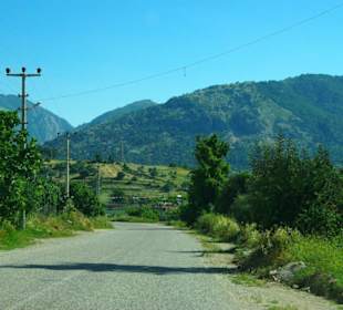 Anfahrt zum Staudamm von Side nach Manavgat