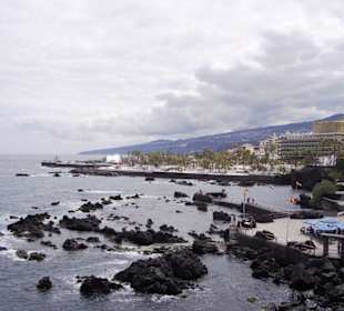 Aussicht auf die Meerwasserschwimmbäder