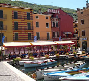 Strandpromenade in Brenzone: Castelletto