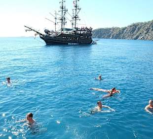 Bootstour auf den schönen Buchten vom Kemerhafen