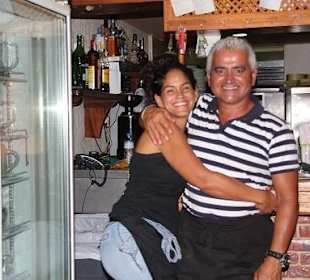 Des Boss und Bedienung