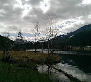 Nahegelegener See