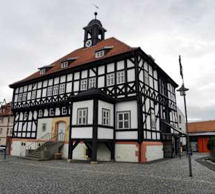 Marktplatz und Rathaus Waltershausen