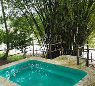 Glasklarer Erfrischungspool