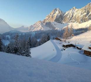 Brandalm und Dachstein im Morgenlicht