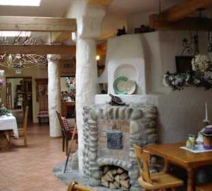 Sehr schöne Einrichtung
