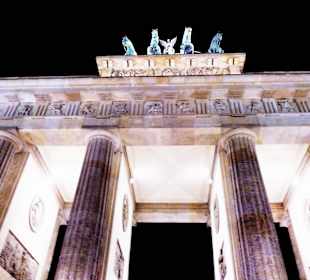 Brama Brandenburska nocą 