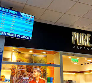 Aeropuerto Alejandro Velasco Astete (CUZ)