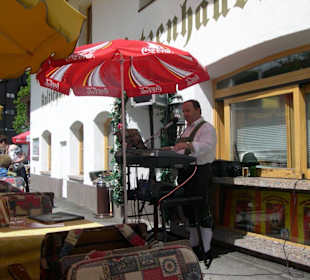 Frühschopen im Bazenhäusel