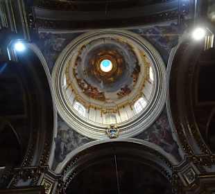 Kathetralen Kuppel