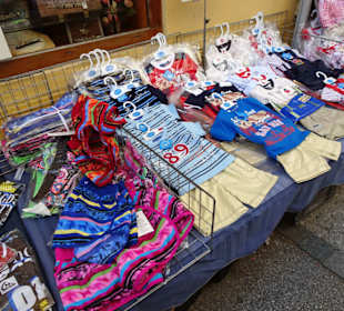 Impressionen vom Wochenmarkt in Argelès-Village