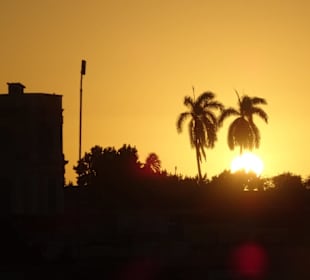 Sonnenaufgang beim Frühstück