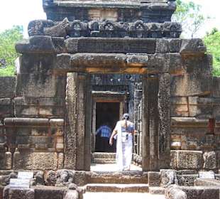 Gedike  Hindu Tempel am See