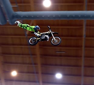 Action FMX-Jump