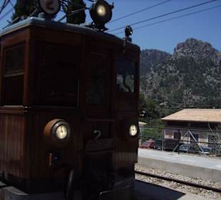 Große Inselrundfahrt mit der Bahn