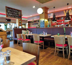 Blick in den Gastraum des Platzhirsch im Ostertor