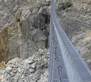 Hängebrücke am Großen Aletschgletscher