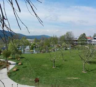 Weinfurtner Glasdorf - Garten 