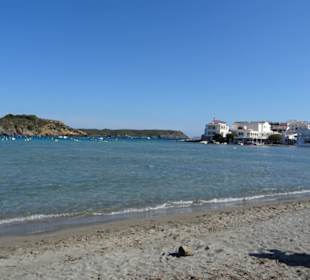 Am Strand von Es Grau