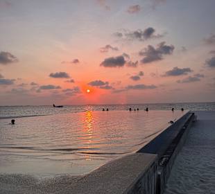 Strand JA Manafaru
