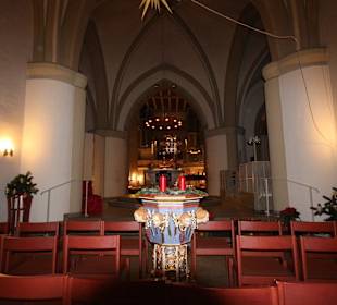 Blick in das Kirchenschiff