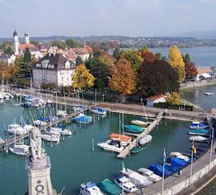 Der Leuchtturm auf der Insel Lindau am Bodensee