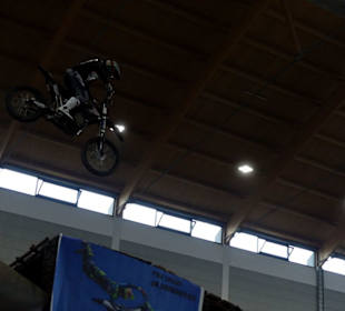 Action FMX-Jump