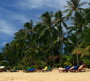 Strand Maenam beim Hotel Pinnacle Samui