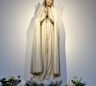 Statue der Maria in der Minoritenkirche