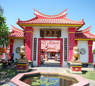 Wunderschöner Tempel in Singaraja