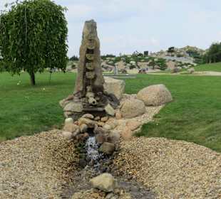 Gestalteter Wasserlauf