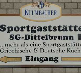 Auf dem Weg zur Sportgaststätte der SG Dittelbrunn