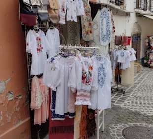 Ungarische Stickereien in Szentendre