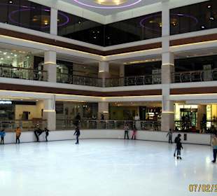 Eisbahn in der Galeria