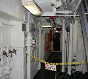 Maschinenraum USS Midway 