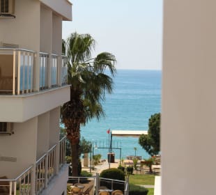 Schräger Blick vom Balkon